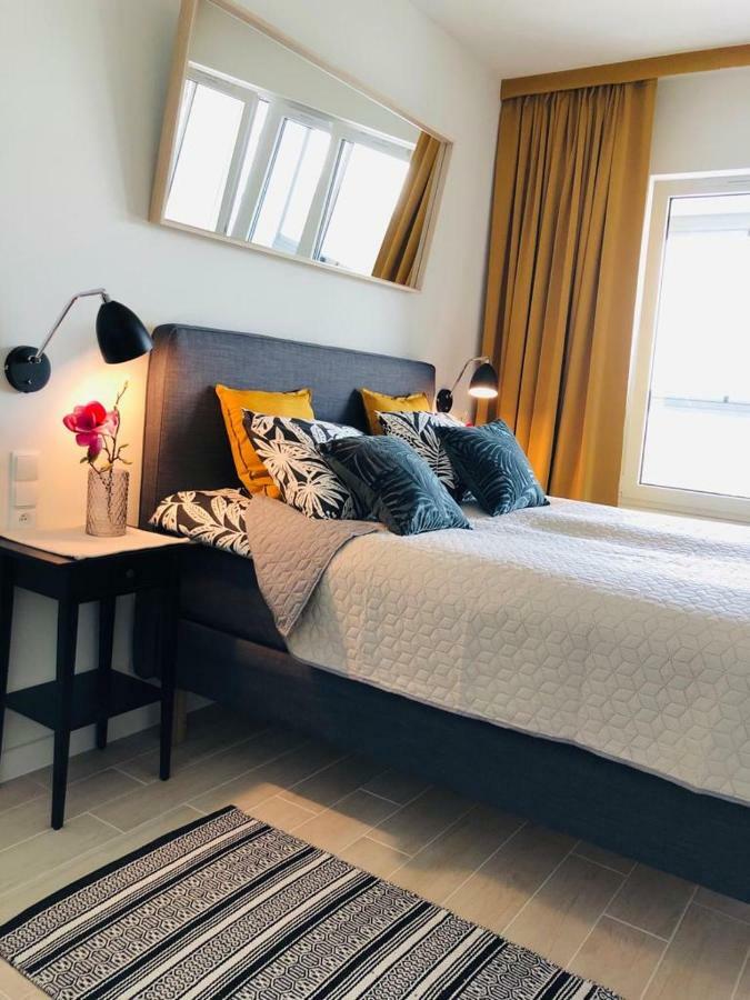 Apartment Aquamarina Onyx Gold *