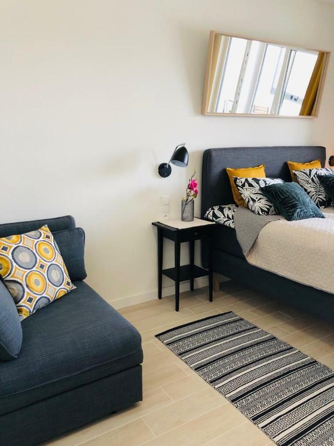 Aquamarina Onyx Gold Apartment
